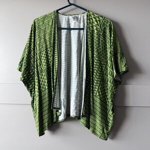 Hawaii's Finest Kimono Cardigan Womens XS‎ Green Polynesian Tapa Open Front Wrap